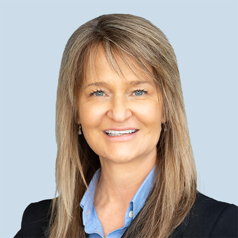 Christina Mika Headshot