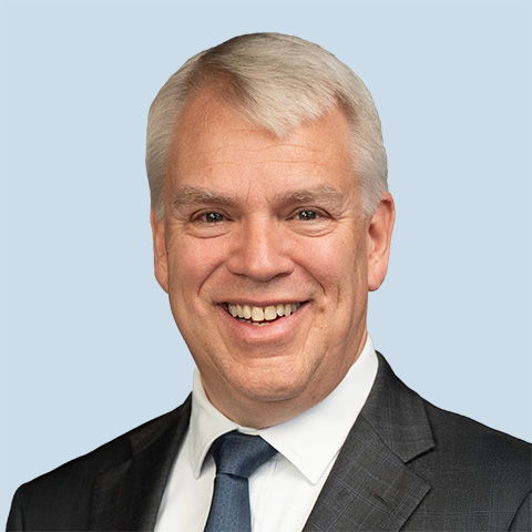 Peter Baden, CFA Headshot