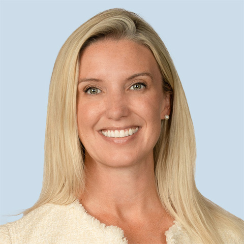 Courtney Sheehy Headshot